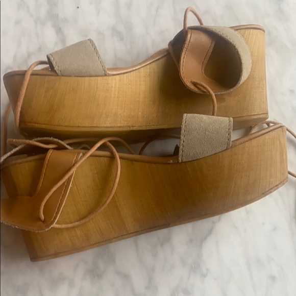 Steve Madden wrap around tassel sandals - Picture 4 of 4